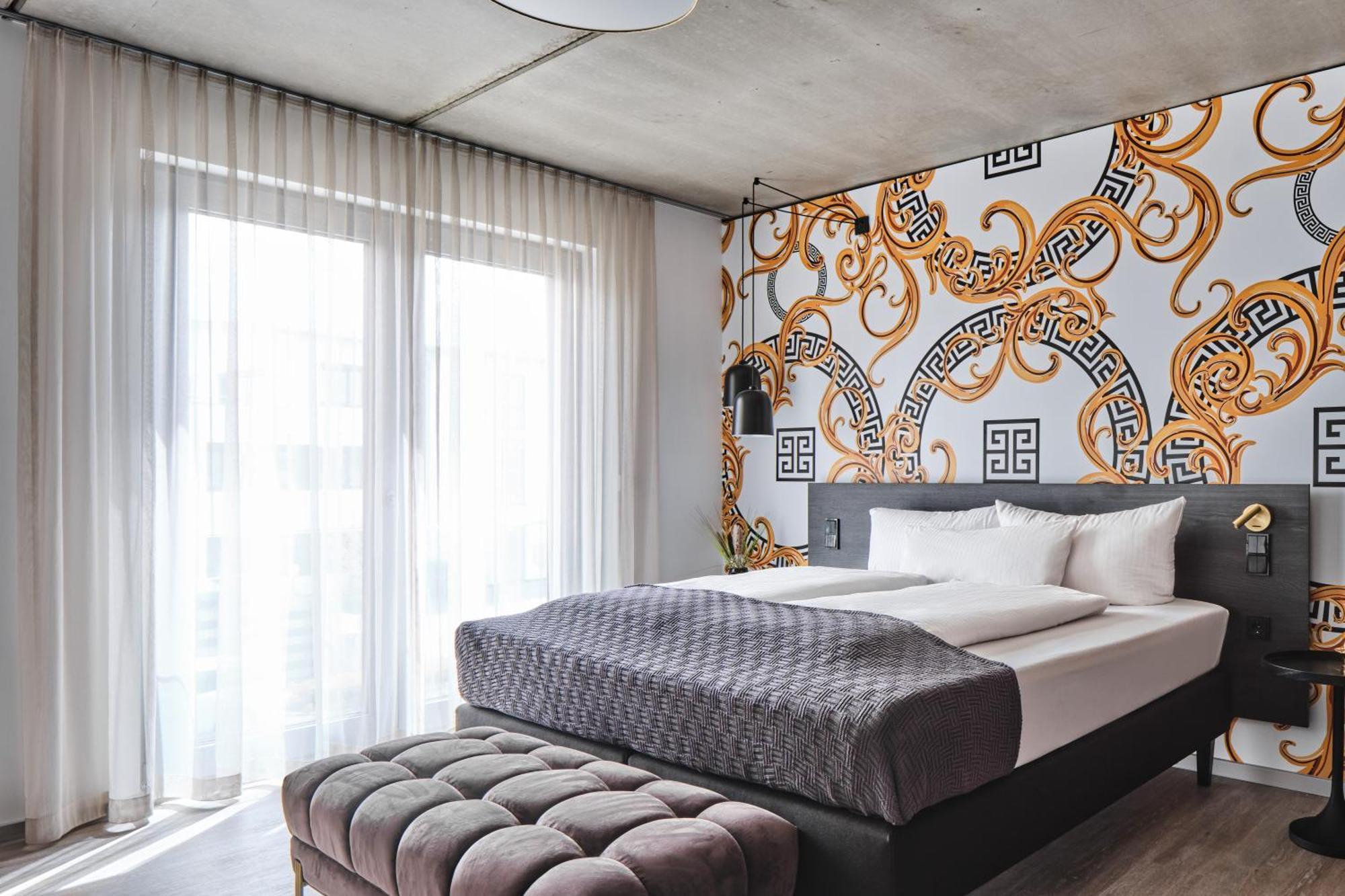 Hotel Balthazars Зелигенштадт Экстерьер фото